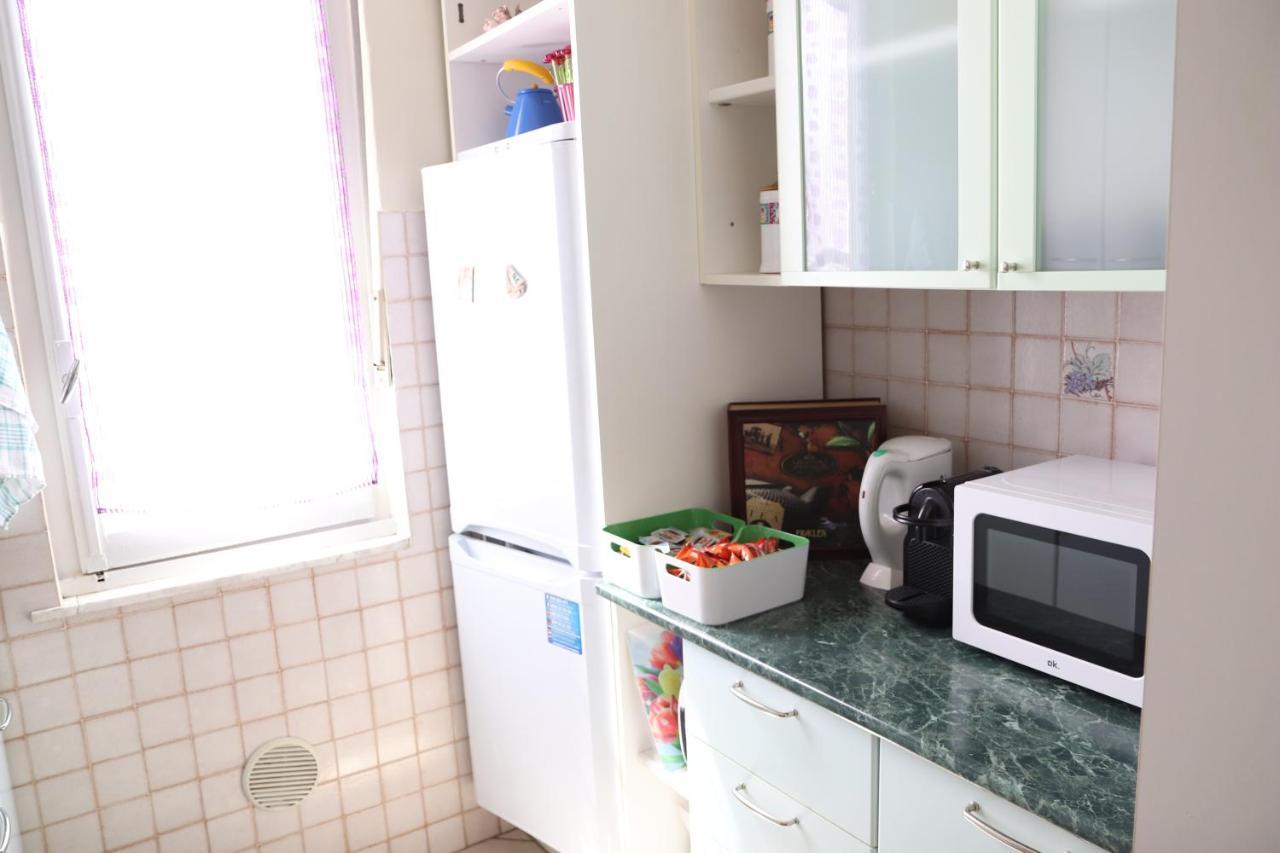 La Casa Di Valentino - Grazioso Ed Ampio Bilocale Apartment Asti Bagian luar foto